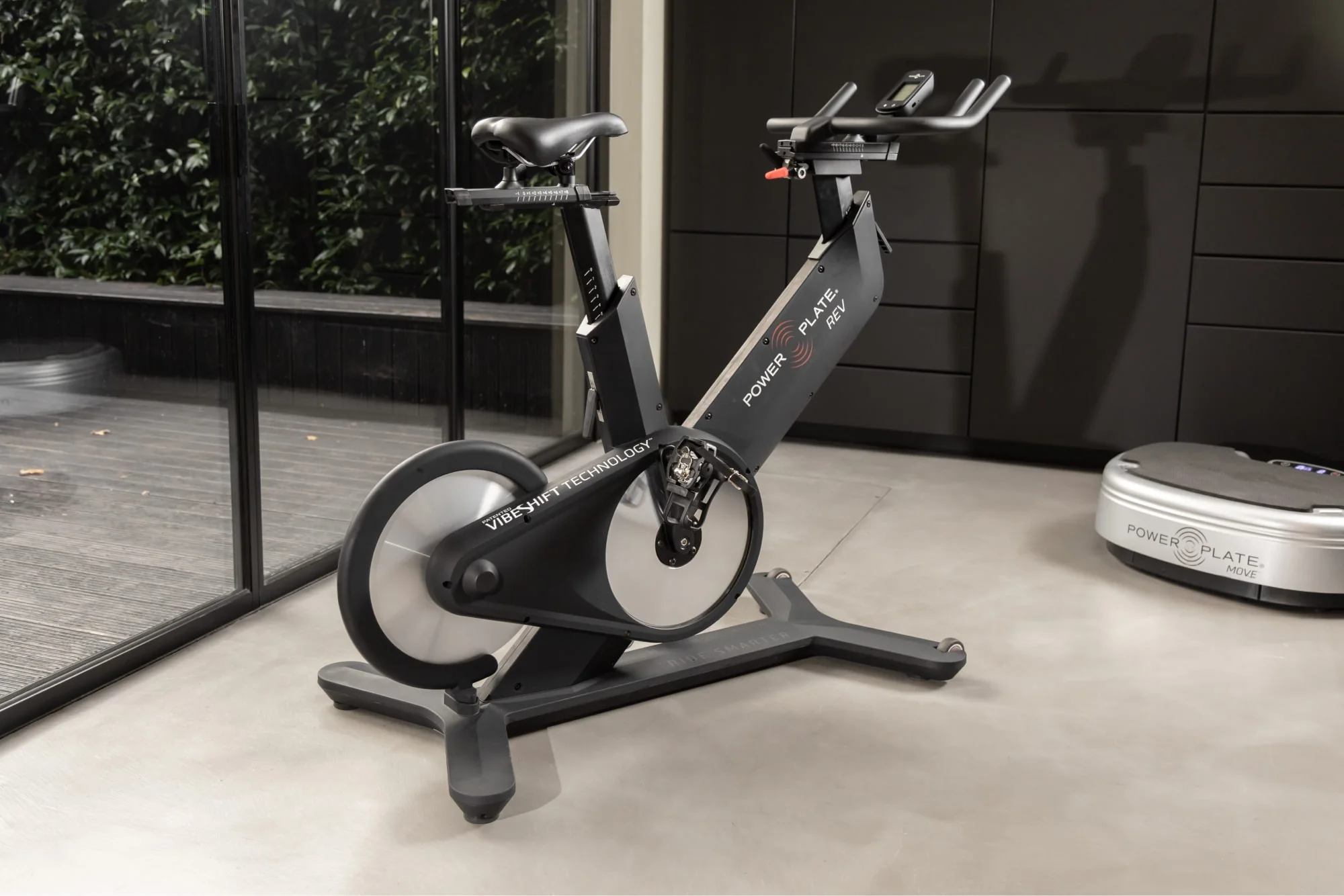 Power Plate REV Bike